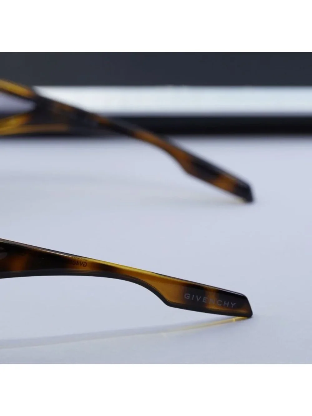 Givenchy GV40051I 56A Shield Sunglasses - Havana / Grey with Mirror